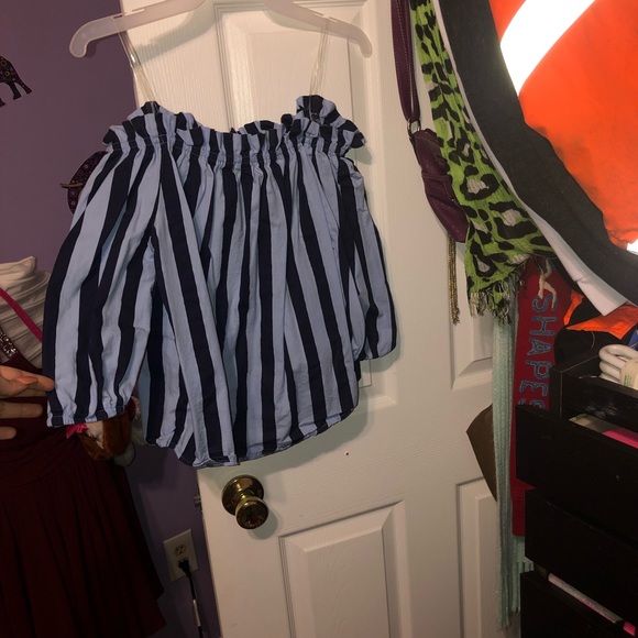 STRIPED OFF SHOULDER SHIRT - Picture 3 of 3